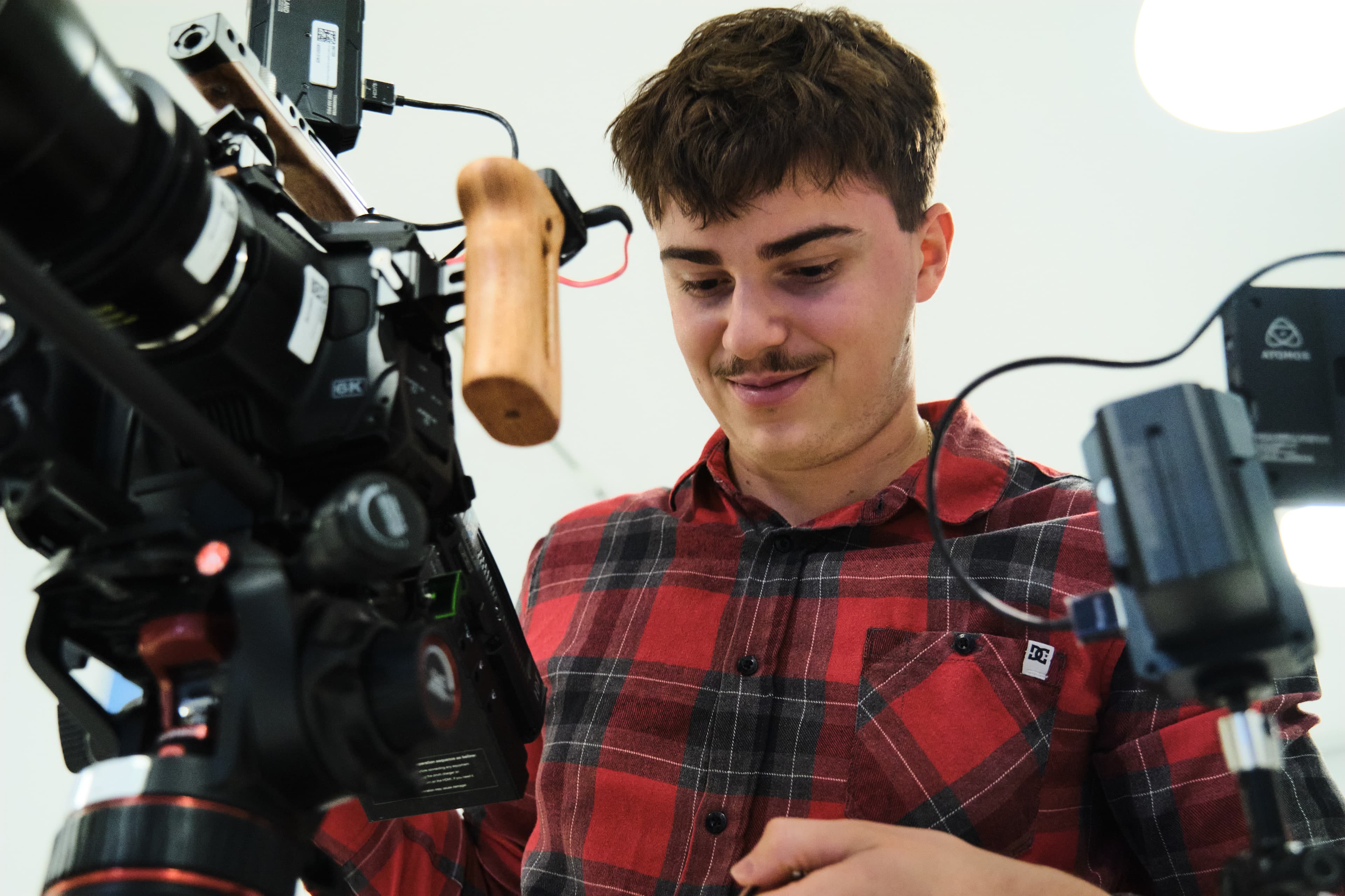 artivo kameraman pri práci